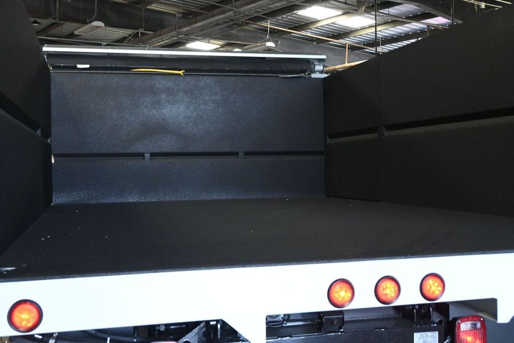 New 2026 Oxford White Ford XL image 24