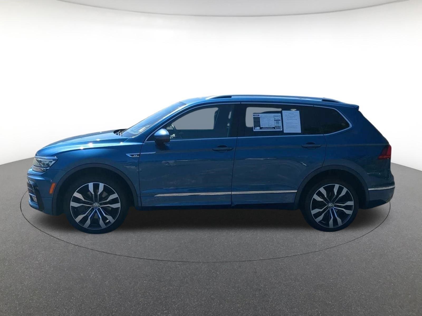 Used 2018 BLUE VOLKSWAGEN  image 8