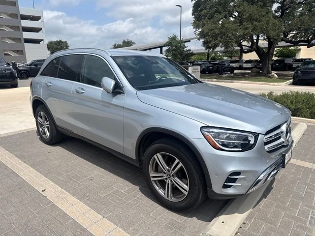 Used 2022 Silver Mercedes-Benz GLC 300 image 3