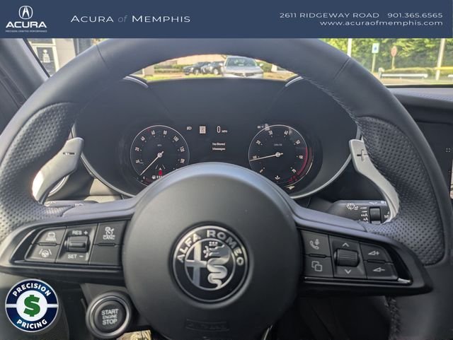 2025 Alfa Romeo Giulia Base - Photo 14