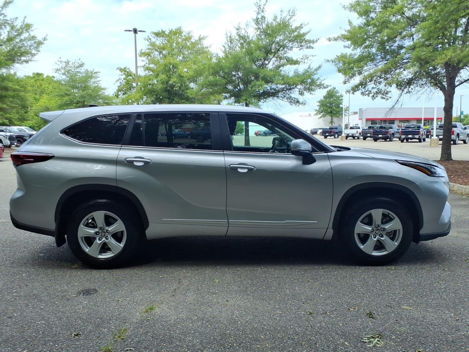Used 2025 Celestial Silver M Toyota LE image 8