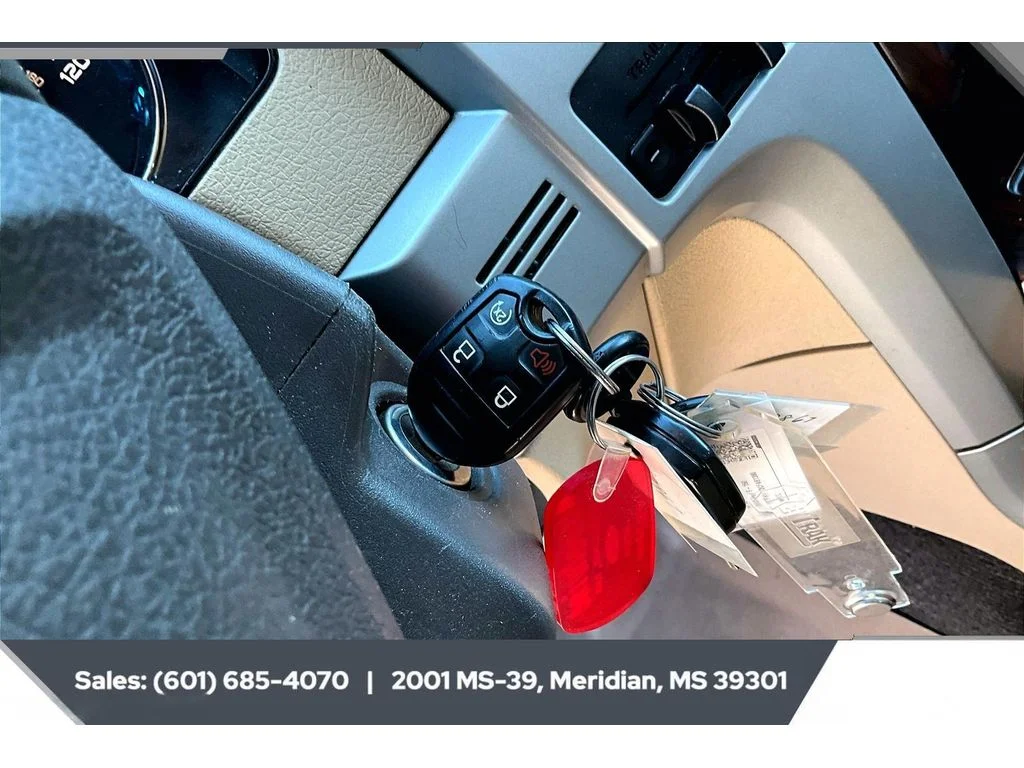 Used 2012 White Platinum Metallic Tri-Coat Ford Lariat image 9