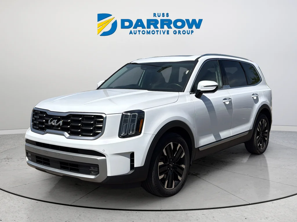 Certified Used 2023 White Kia SX image 1