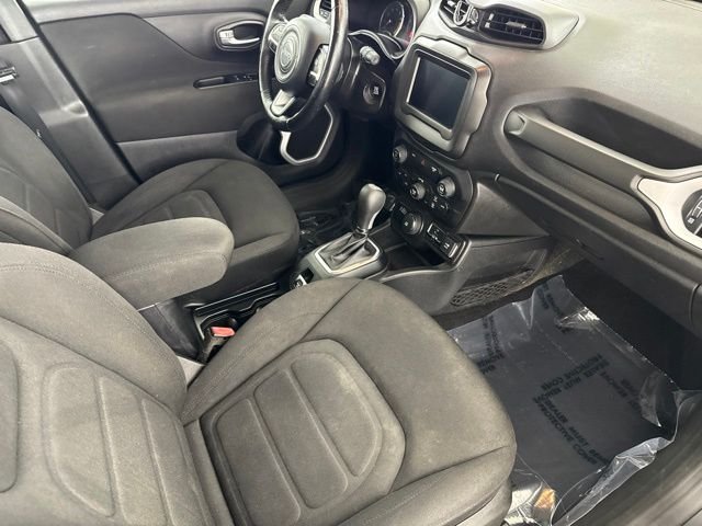 Used 2019 Blue Jeep Latitude image 25