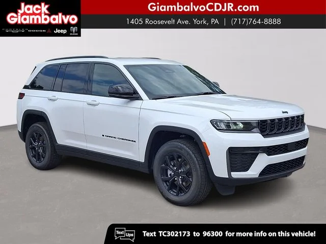 2026 Jeep Grand Cherokee Laredo Altitude
