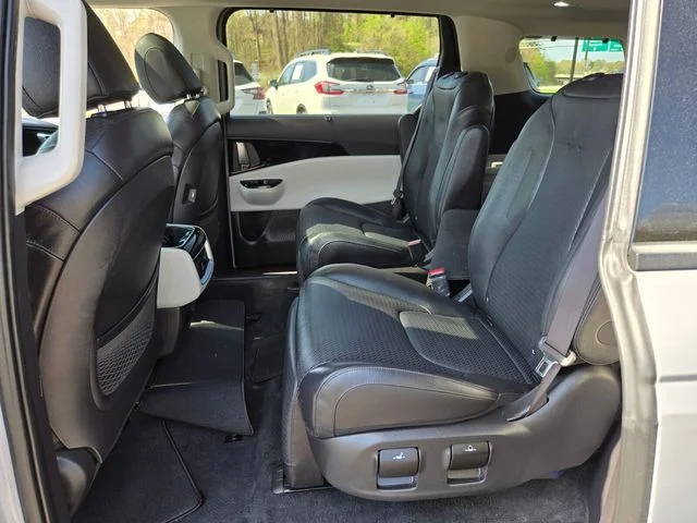 Used 2024 White Kia SX Prestige image 13