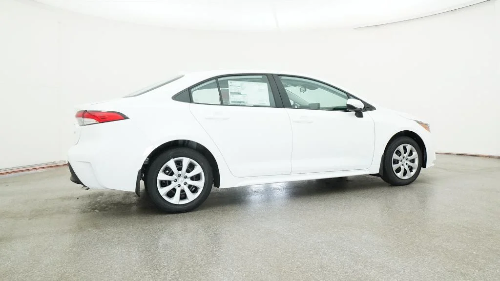 New 2026 Ice Cap Toyota LE image 15