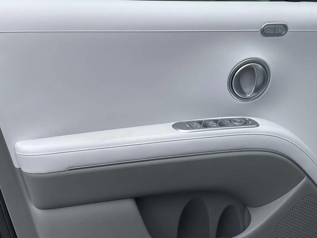 New 2026 Red Hyundai SEL Premium image 14