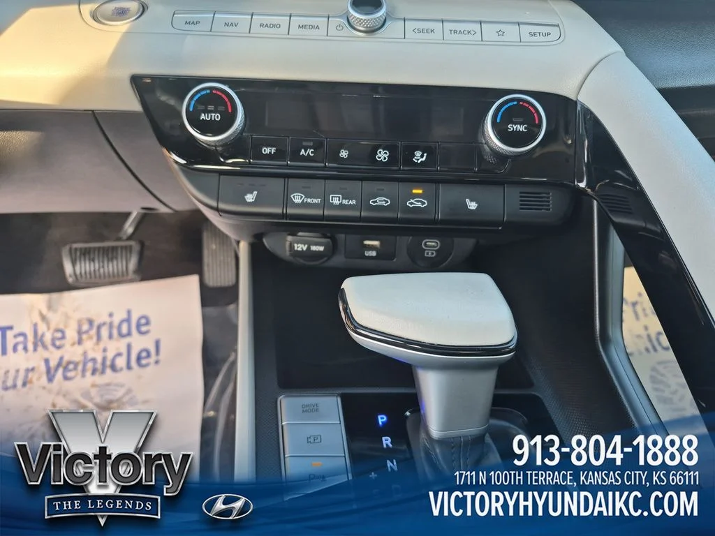 Used 2024 White Hyundai Limited image 18