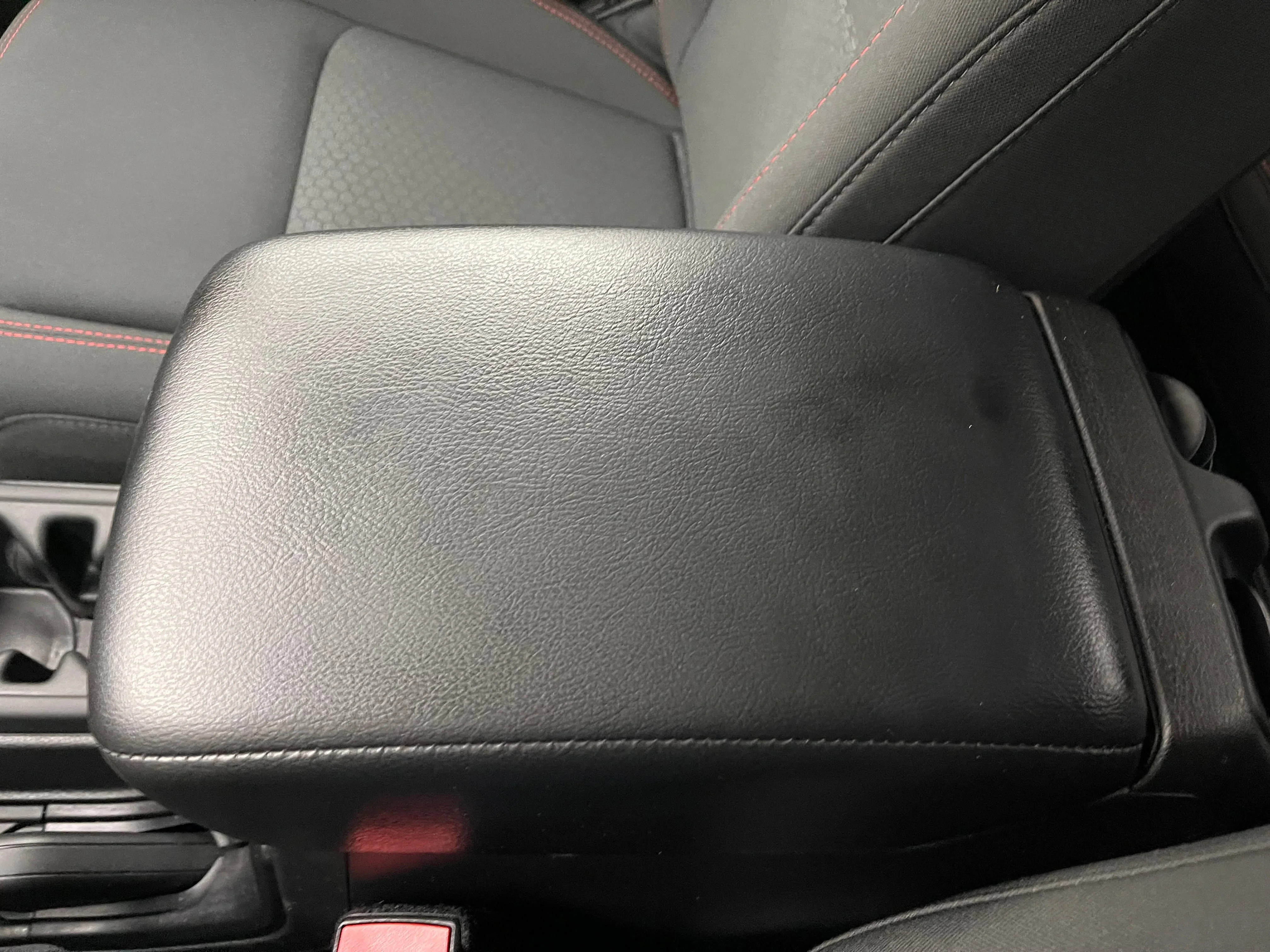 Used 2021  Jeep Rubicon image 28