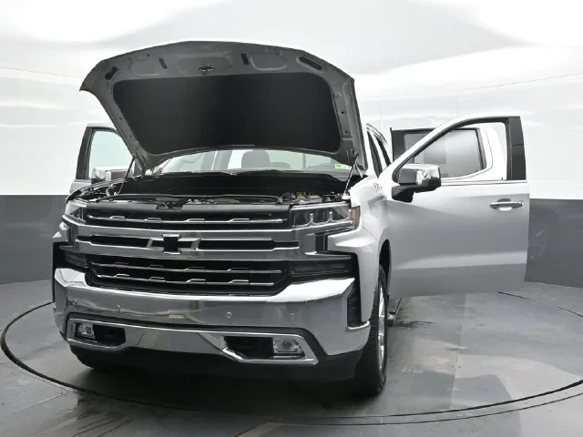 Used 2021 Silver Chevrolet LTZ image 30