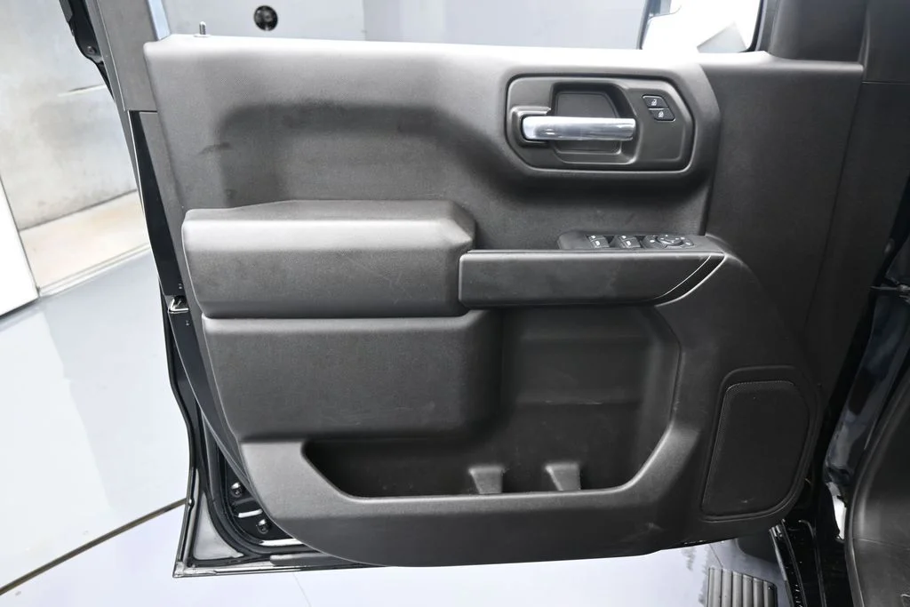 Used 2024 Black Chevrolet Custom image 13