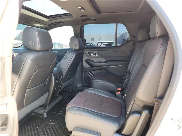 Used 2023 Summit White Chevrolet High Country All-Wheel Drive image 10