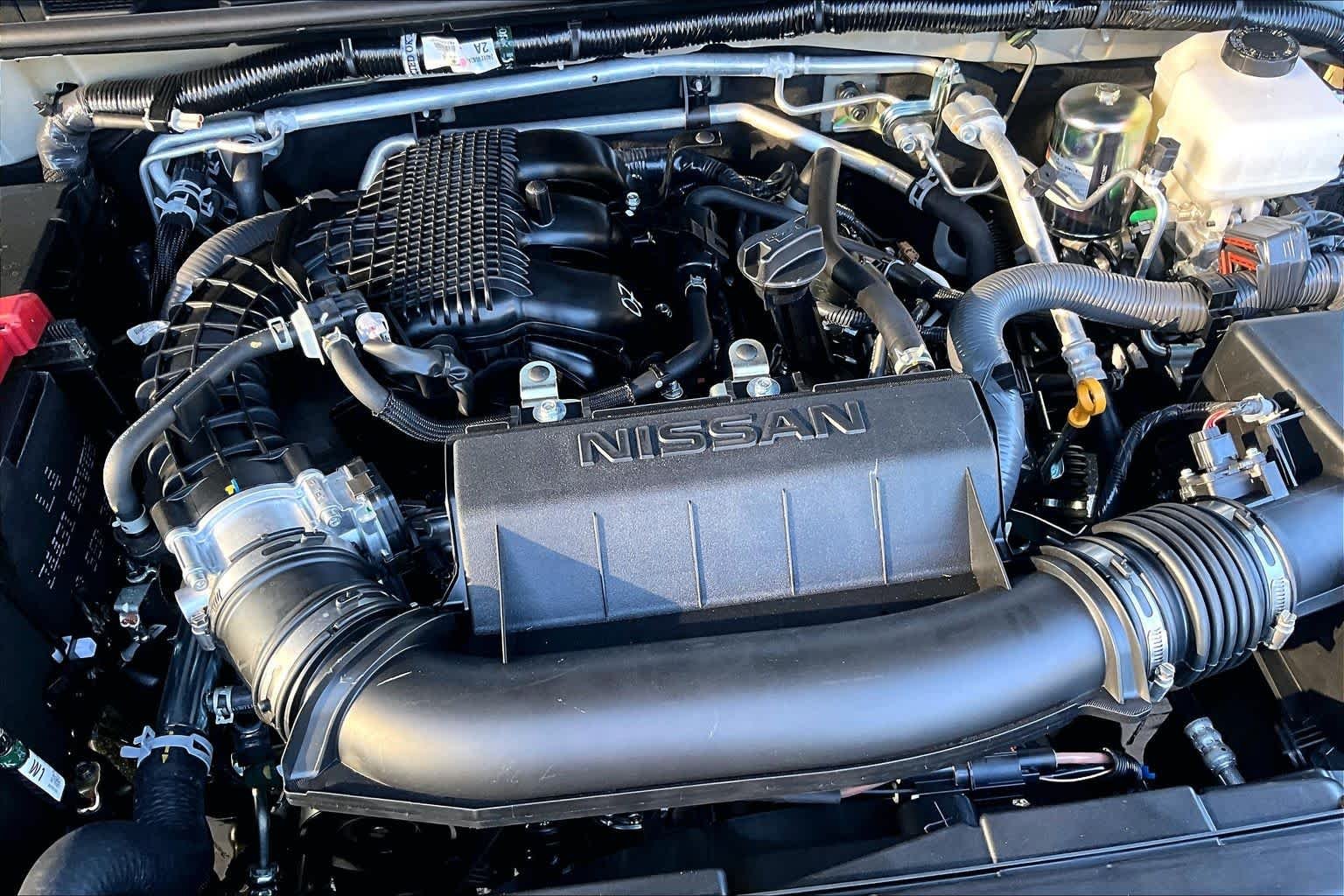 New 2027 Glacier White Nissan SV image 17