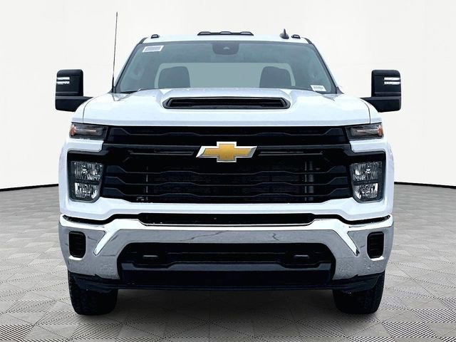 New 2026 Summit White Chevrolet WT image 2