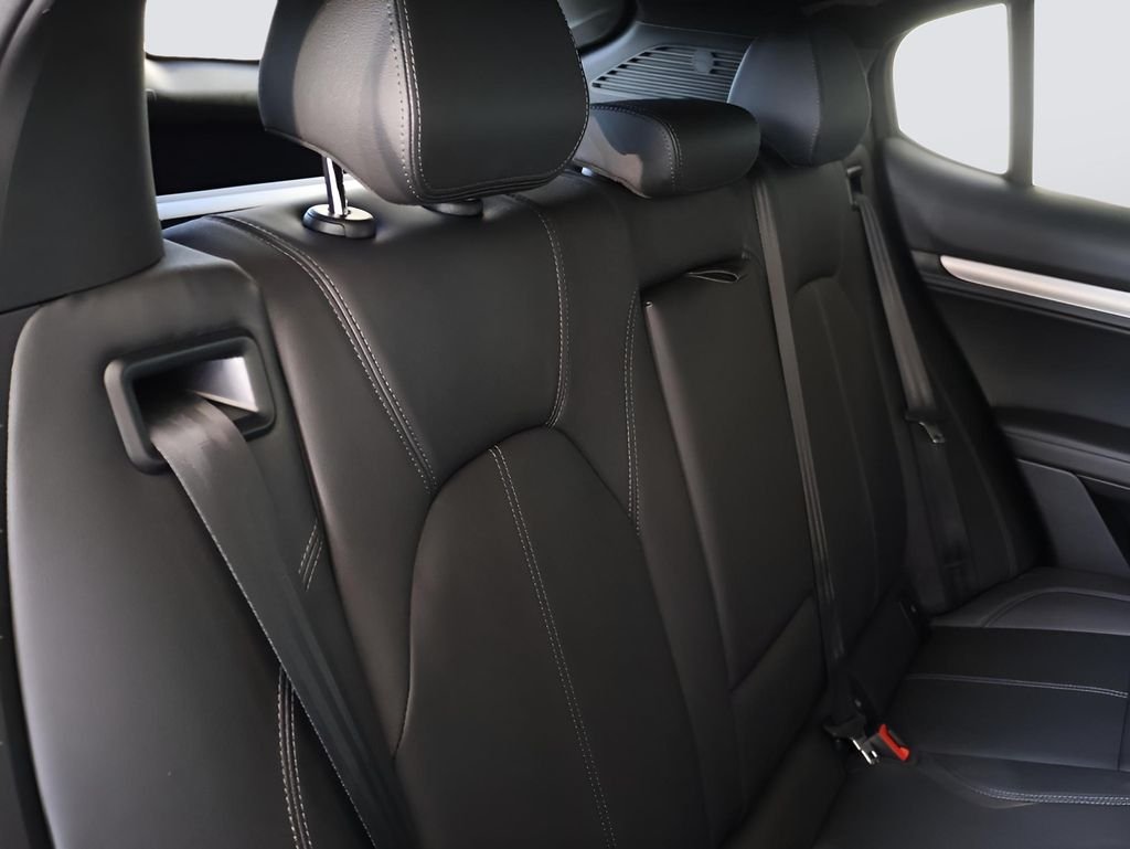 2025 Alfa Romeo Stelvio Base - Photo 14