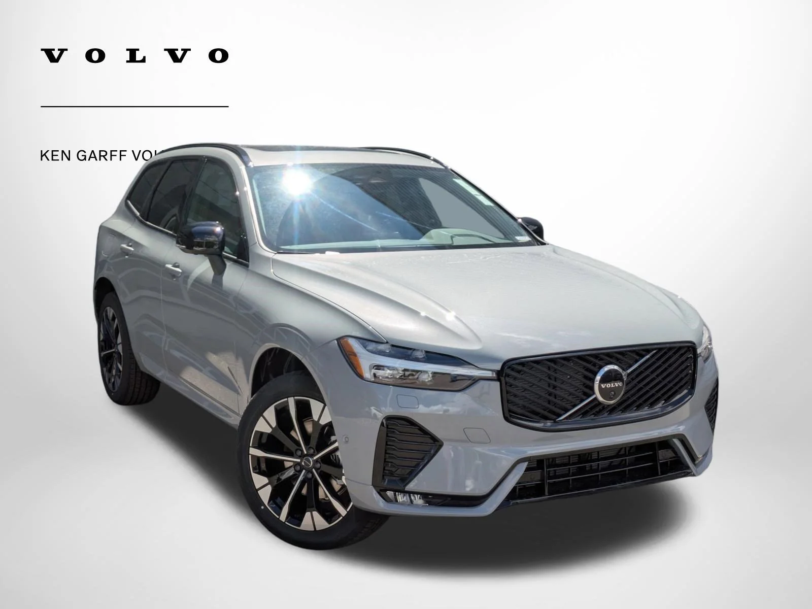 2026 Volvo XC60 B5 Plus Dark AWD's photo