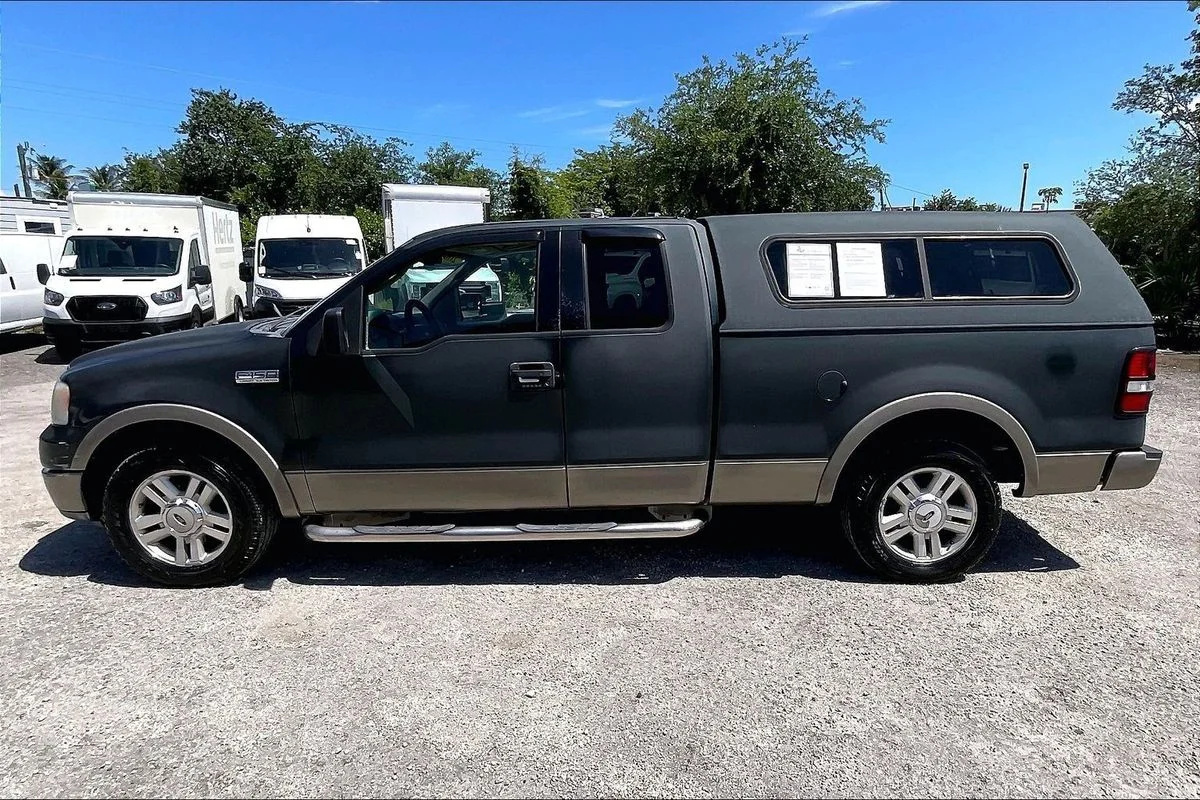 Used 2004 Green Ford LARIAT image 27