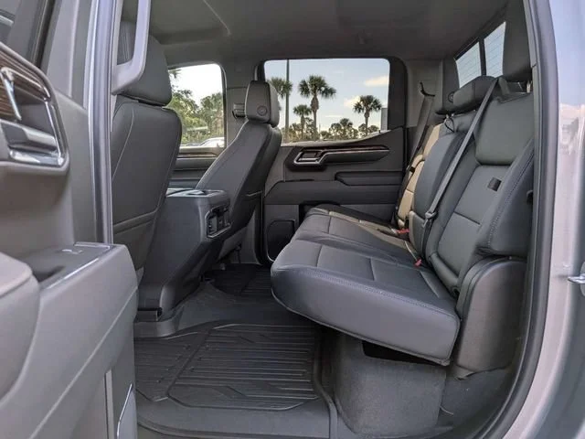 New 2026 Sterling Metallic GMC Elevation image 13
