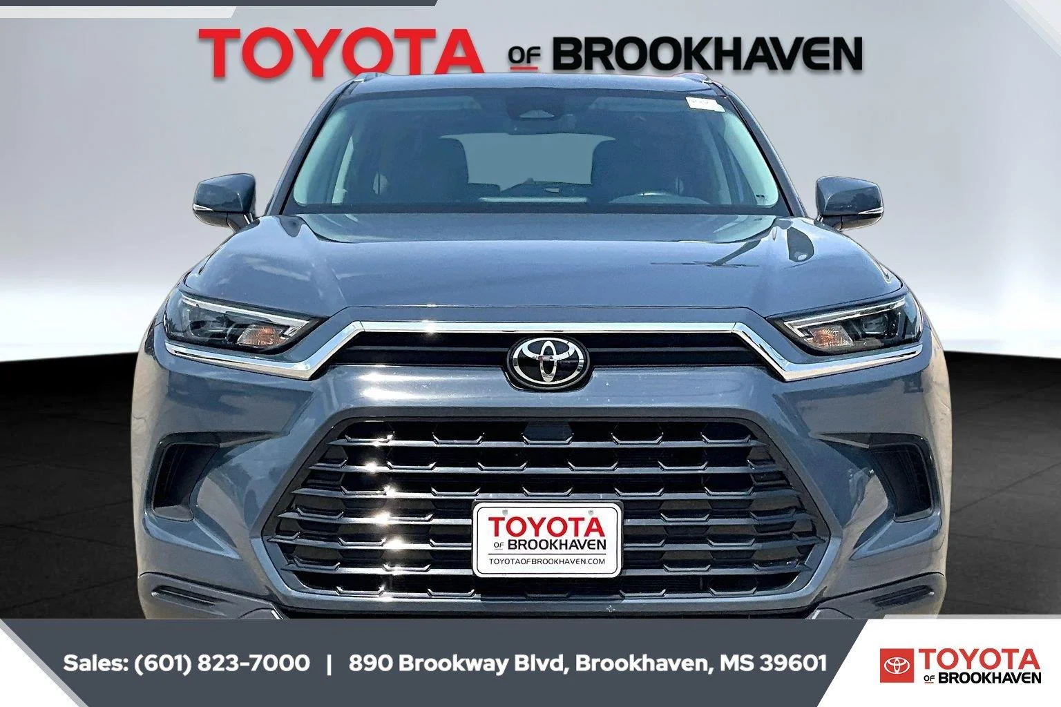 Used 2025 Storm Cloud Toyota XLE image 3