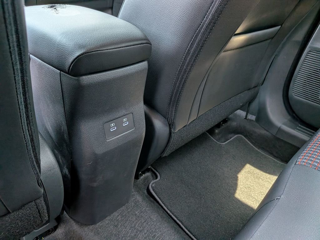 2026 Nissan KICKS SR - Photo 34