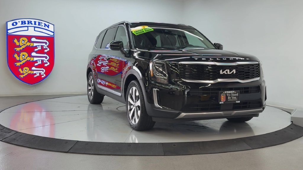 Used 2022 Ebony Black Kia S image 2