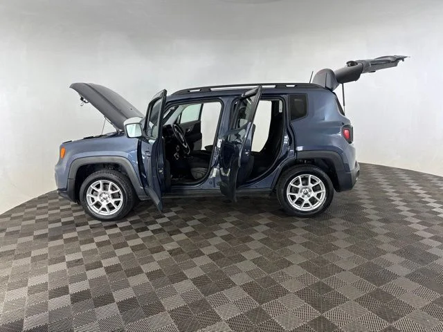 Used 2019 Blue Jeep Latitude image 11