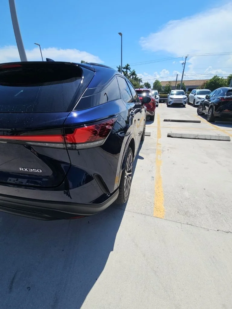 Used 2025 Mica Lexus 350 Premium Plus image 4
