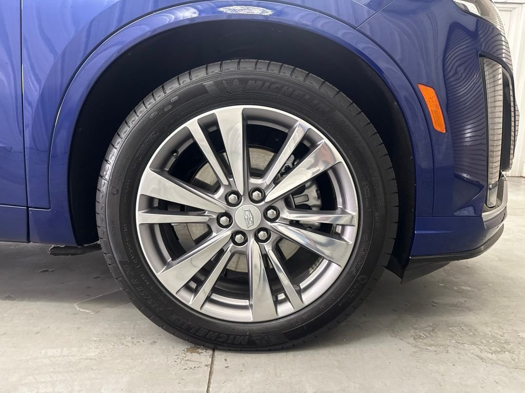 Used 2025 Opulent Blue Metallic Cadillac Premium Luxury image 24