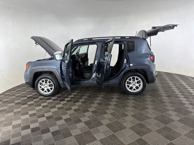 Used 2019 Blue Jeep Latitude image 11