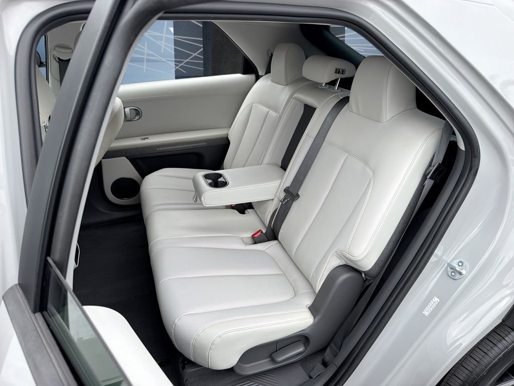 Used 2023 Gray Hyundai SEL image 24