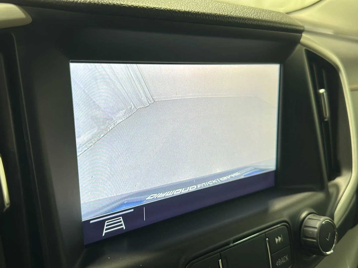 Used 2019 EBONY TWILIGHT METALLIC GMC SLT image 13