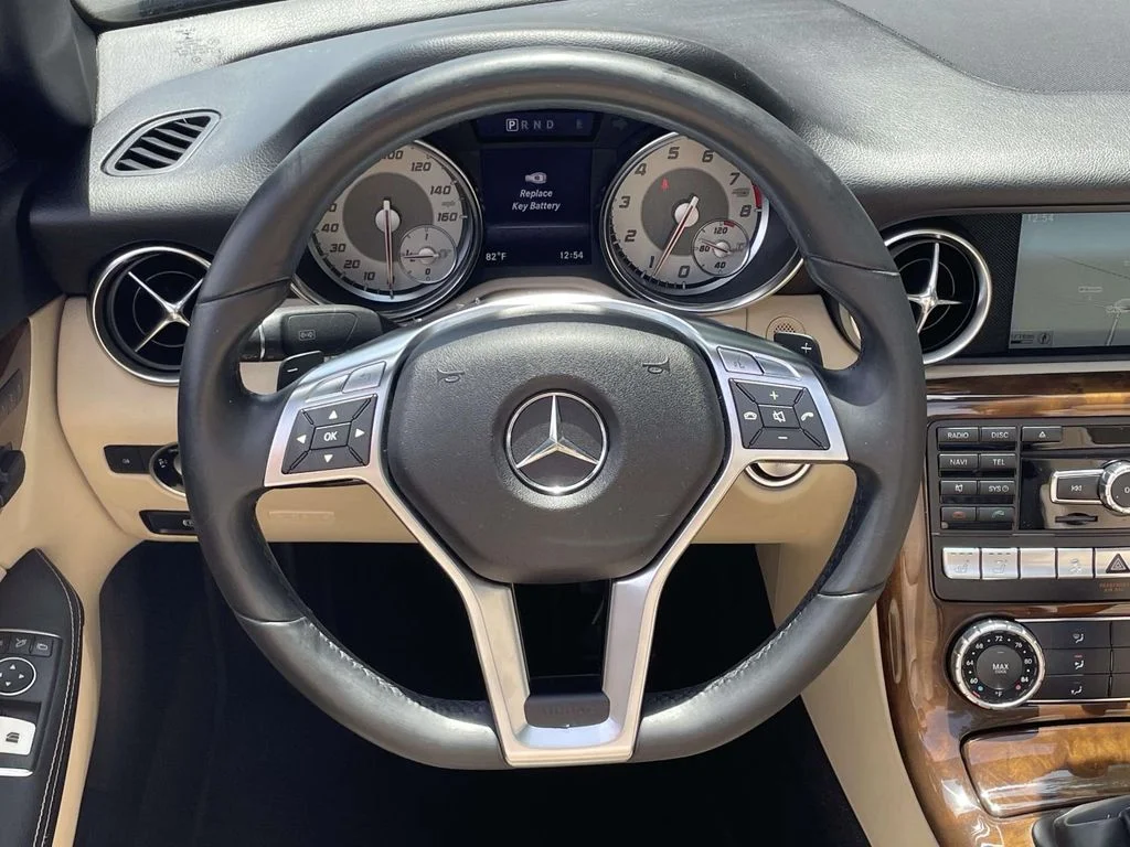 Used 2015 White Mercedes-Benz SLK 250 image 21