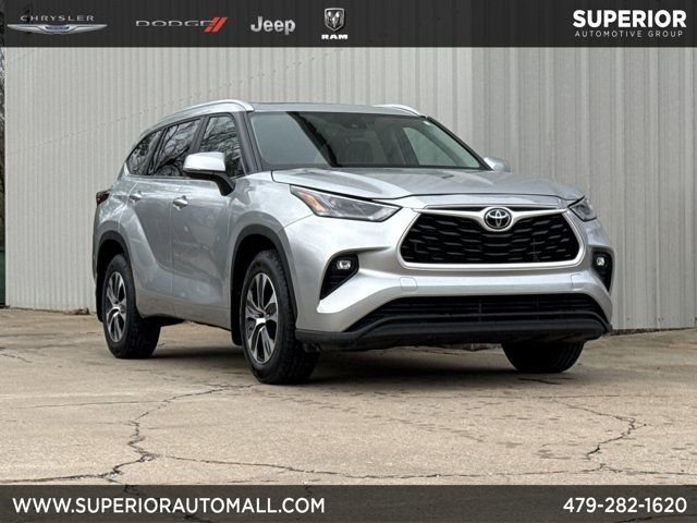 2024 Toyota Highlander XLE - Photo 1