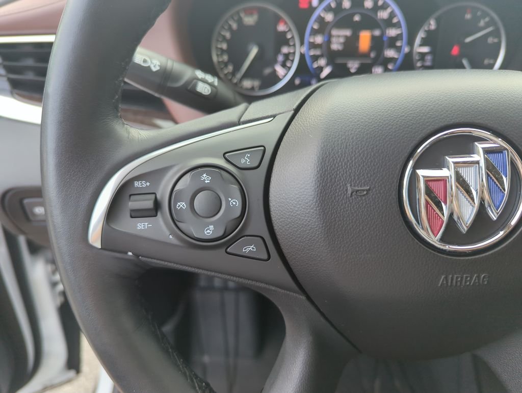 Used 2020 White Buick Avenir image 22