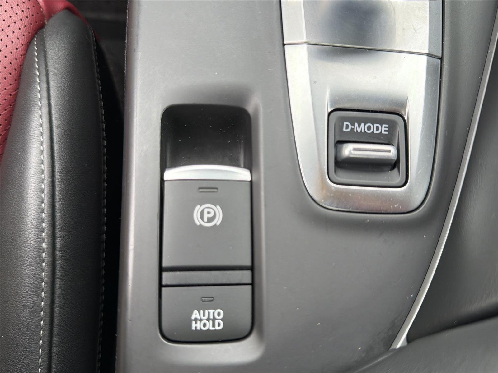 Used 2023 Radiant White INFINITI SPORT image 10