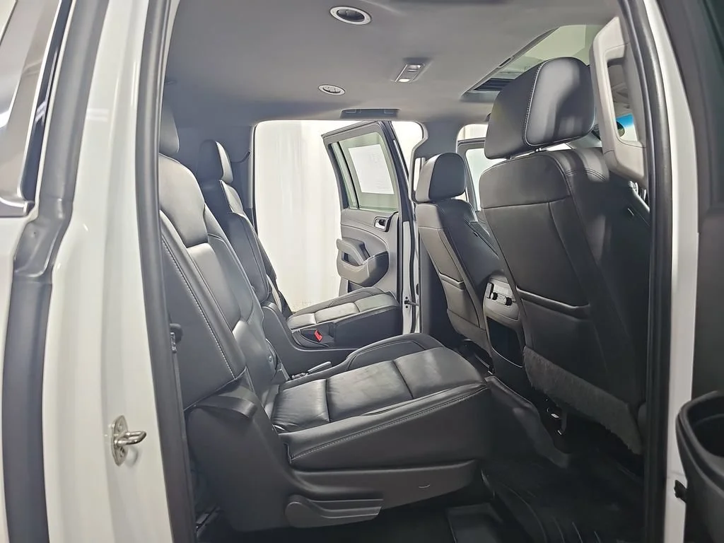 Used 2018 SUMMIT WHITE Chevrolet LT image 14