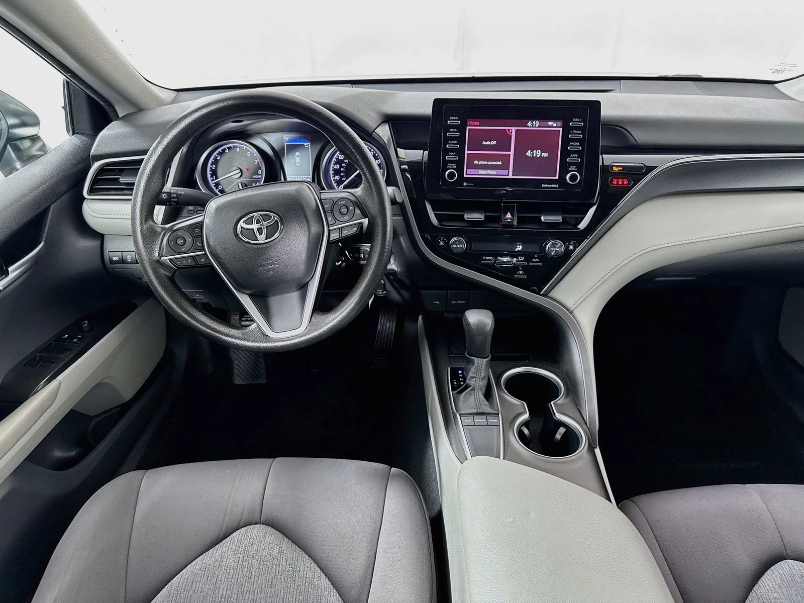 Certified Used 2024 Silver Toyota LE image 19
