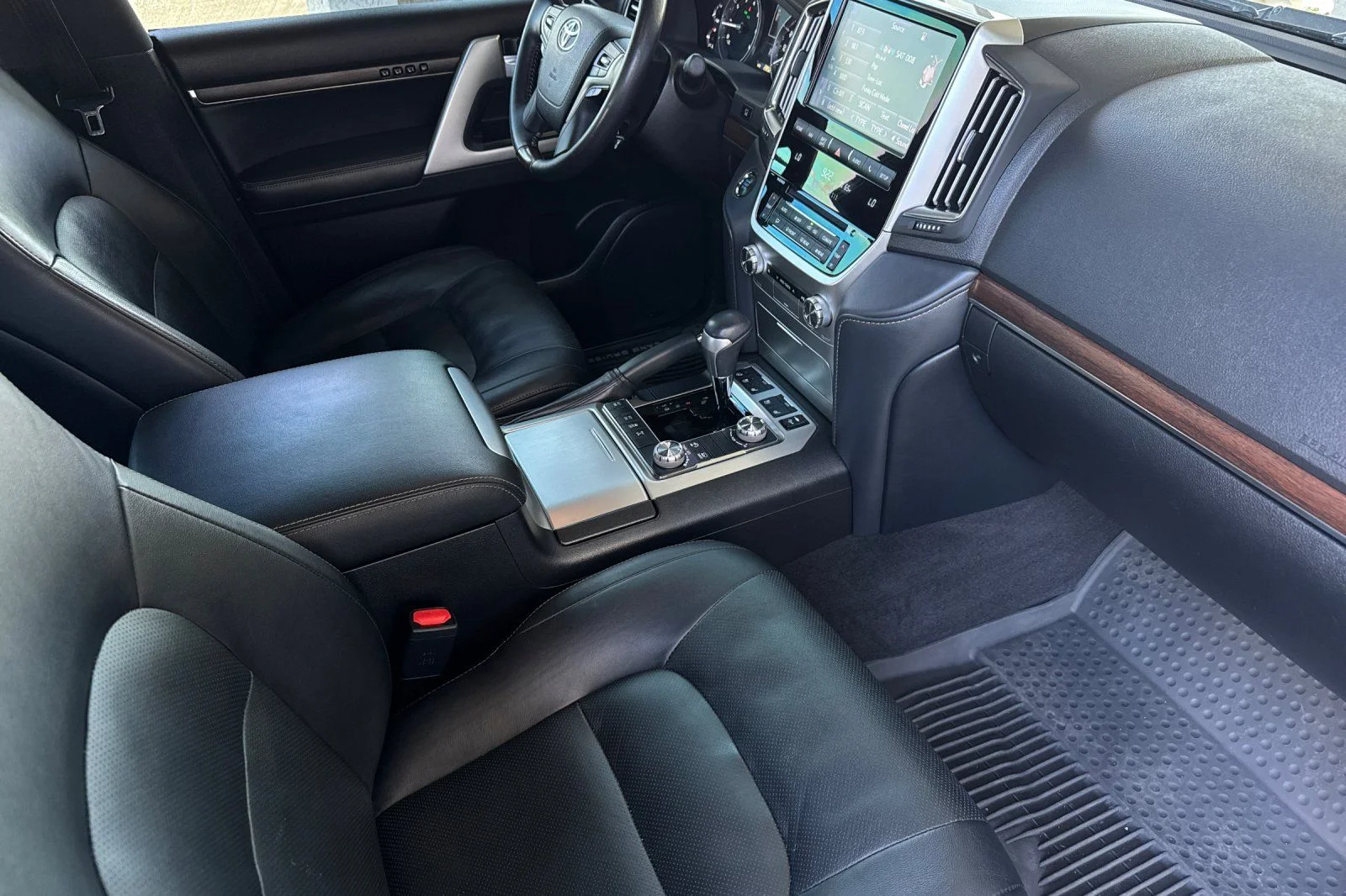 Used 2020 Black Toyota Heritage Edition image 19
