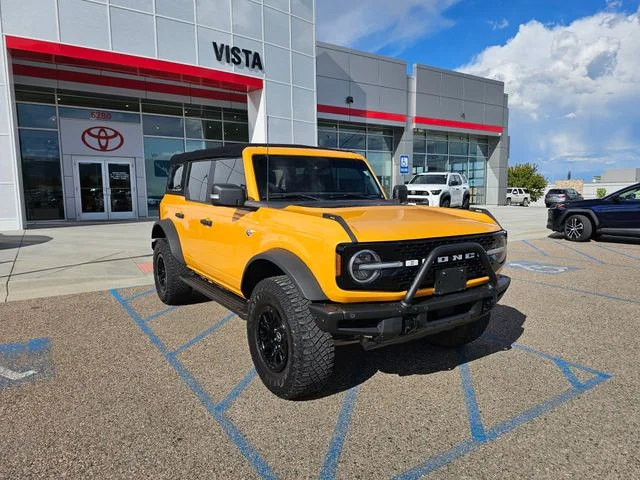 Used 2022 Orange Metallic Ford Wildtrak image 3