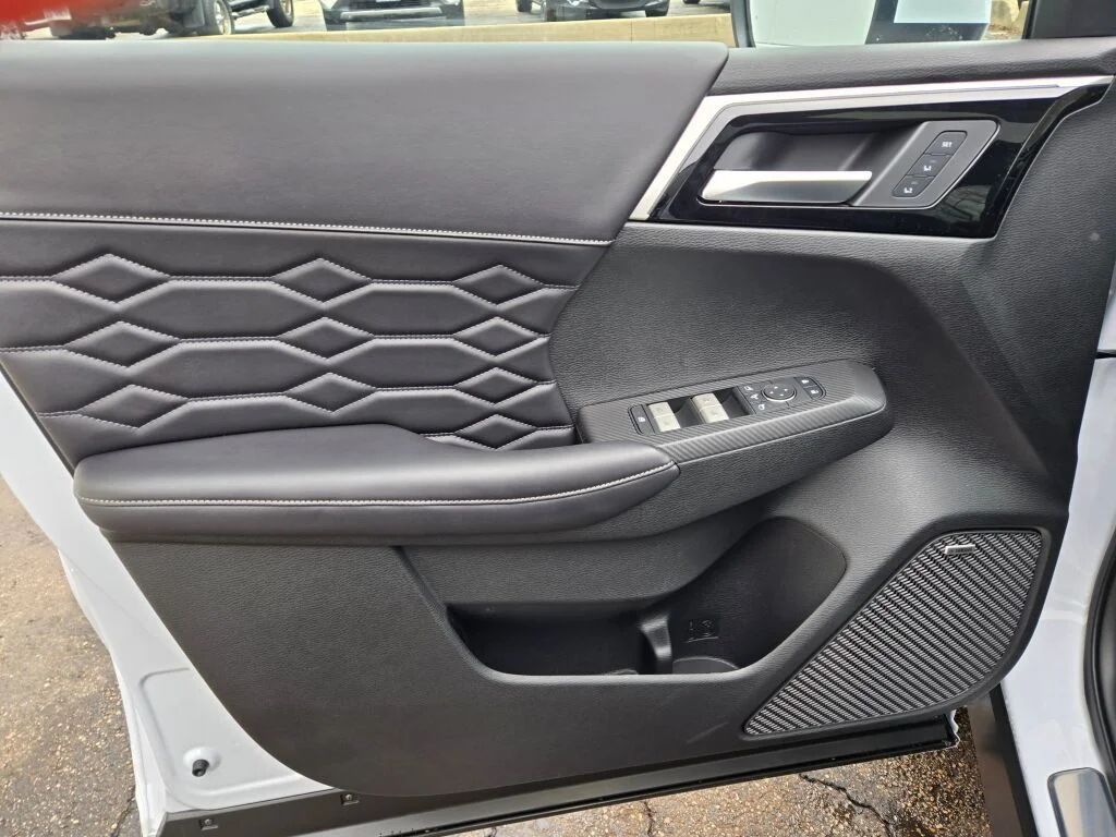 2026 Mitsubishi Outlander SEL - Photo 21