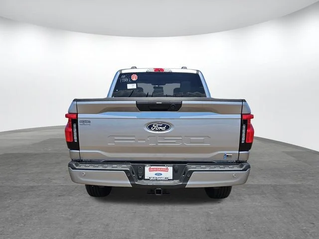 2025 Ford F-150 Lightning Flash - Photo 33
