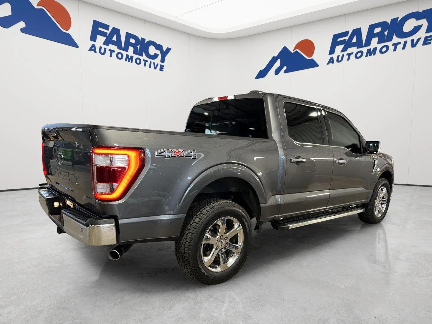 Used 2023 Carbonized Gray Ford LARIAT image 4