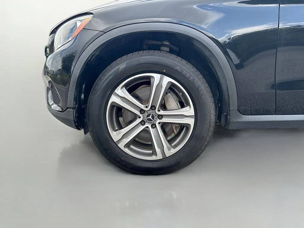 Used 2018 Black Mercedes-Benz GLC 300 image 13