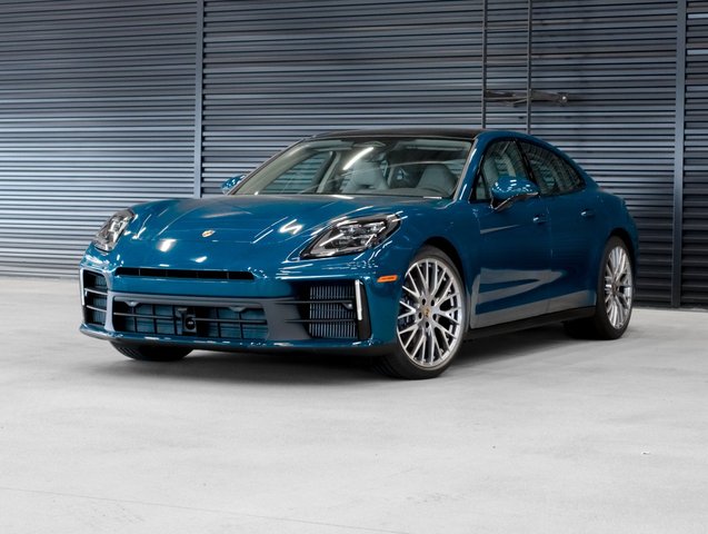 2026 Porsche Panamera 4