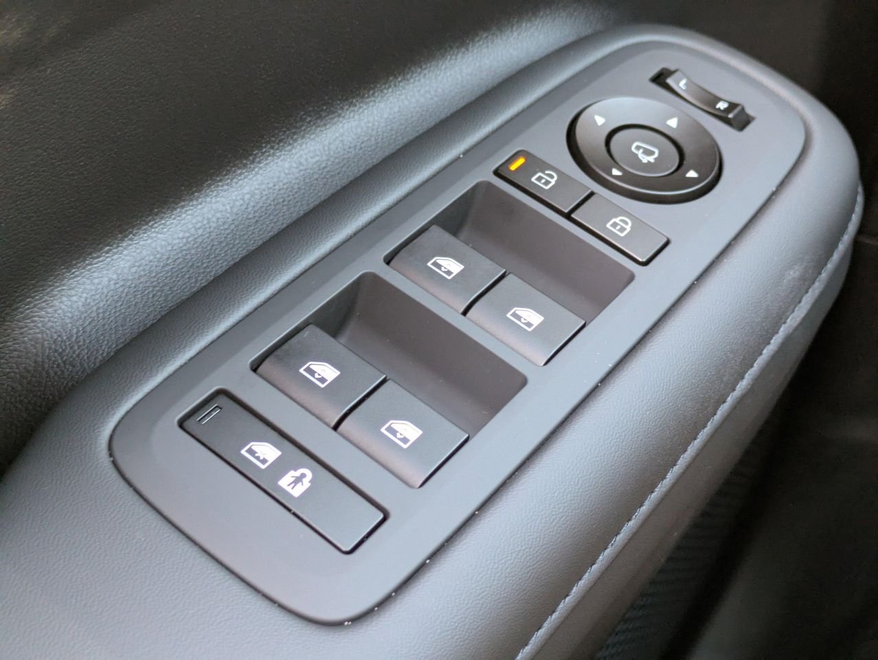 2026 Hyundai Santa Fe Calligraphy - Photo 22
