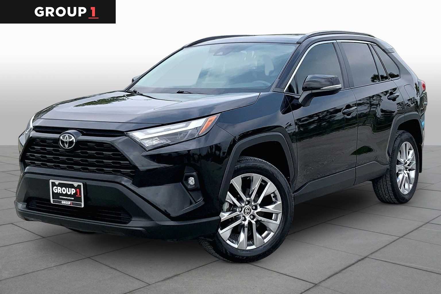 2023 Toyota RAV4 XLE Premium