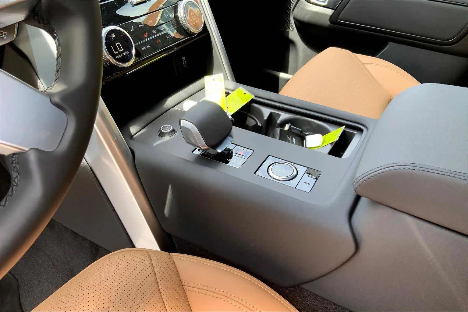 New 2026 Varesine Blue Land Rover Dynamic SE image 9