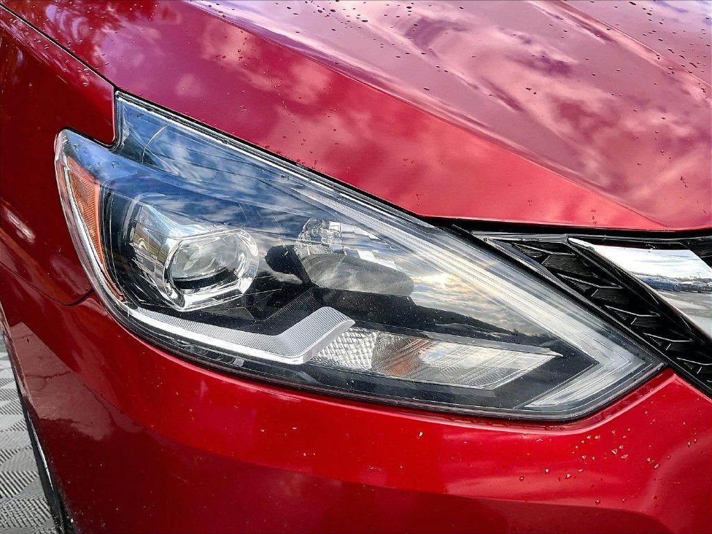 Used 2017 Scarlet Ember Nissan SL image 33