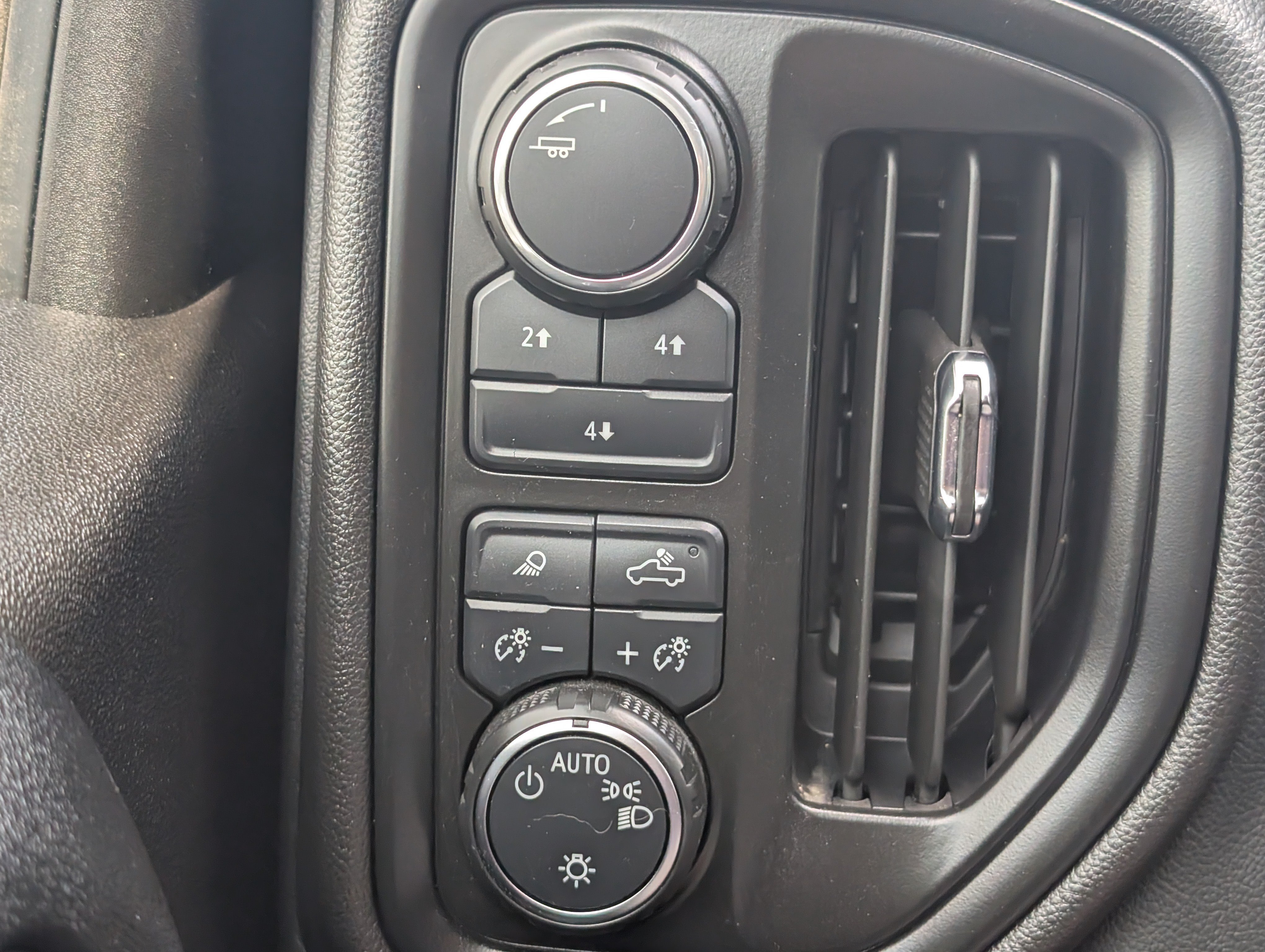 Used 2024 Summit White Chevrolet Custom image 12